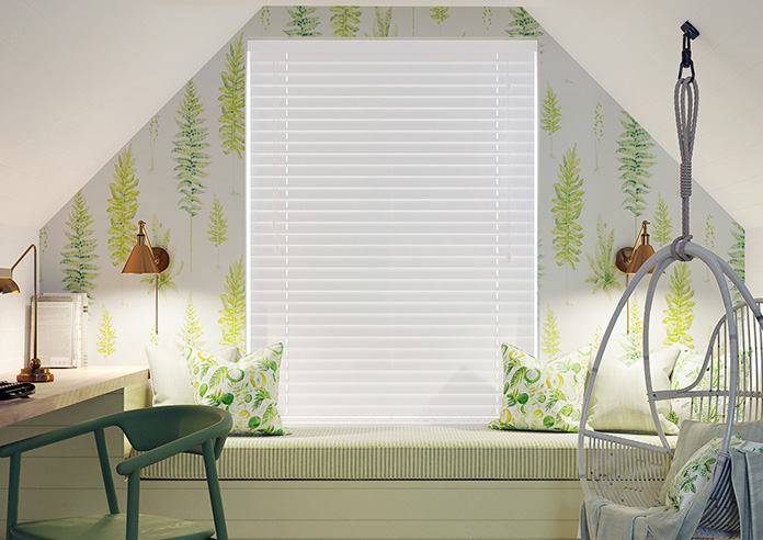 Cotswold, Ghost White - Motorised Venetian Blind - Image 5